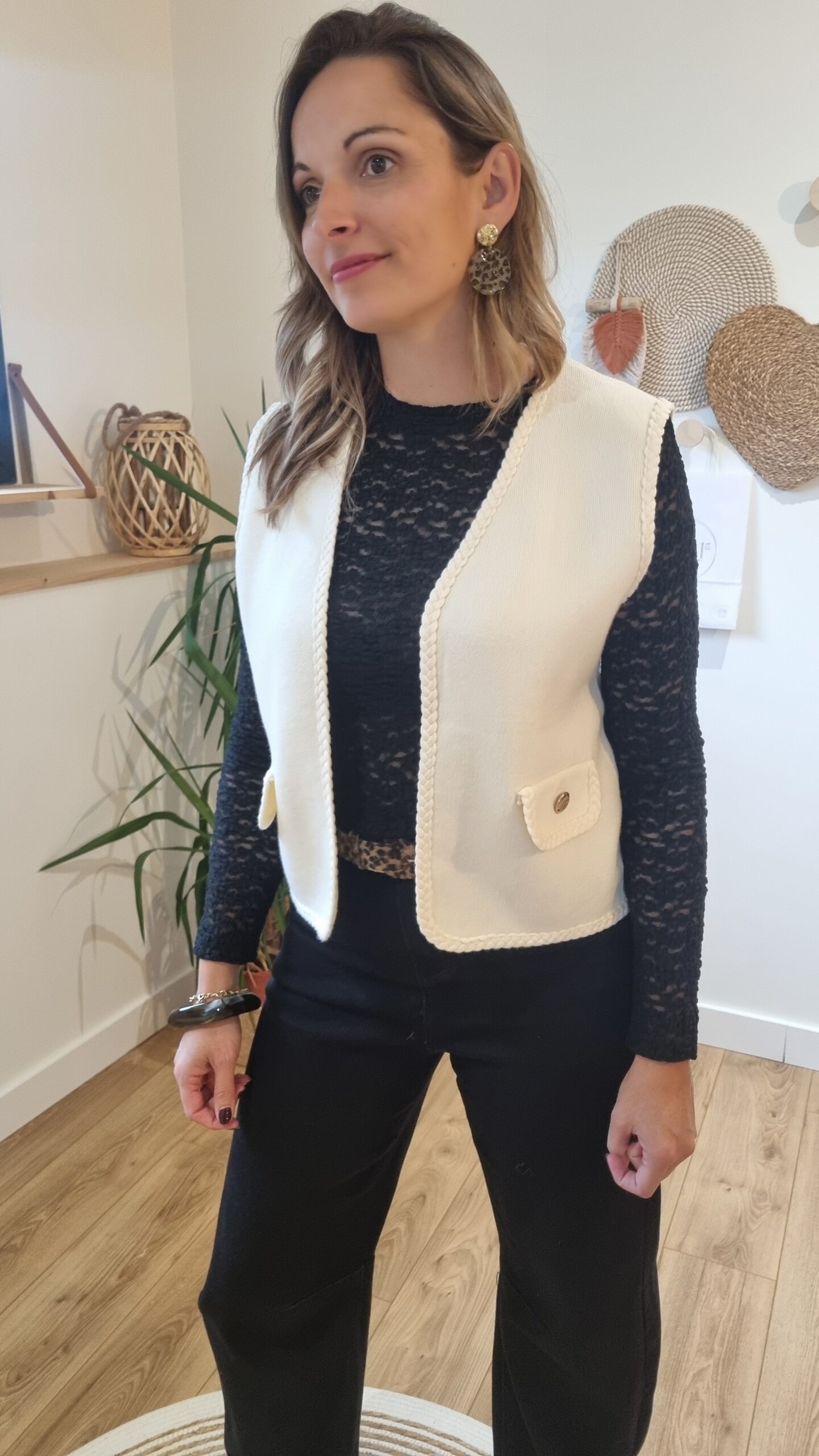 Tee-shirt Katy noir – Image 7