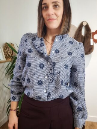 Chemise vichy femme fleurie bleu marine vue de face