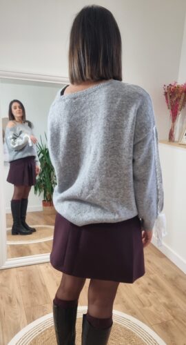 Pull gris femme vue dos coupe droite